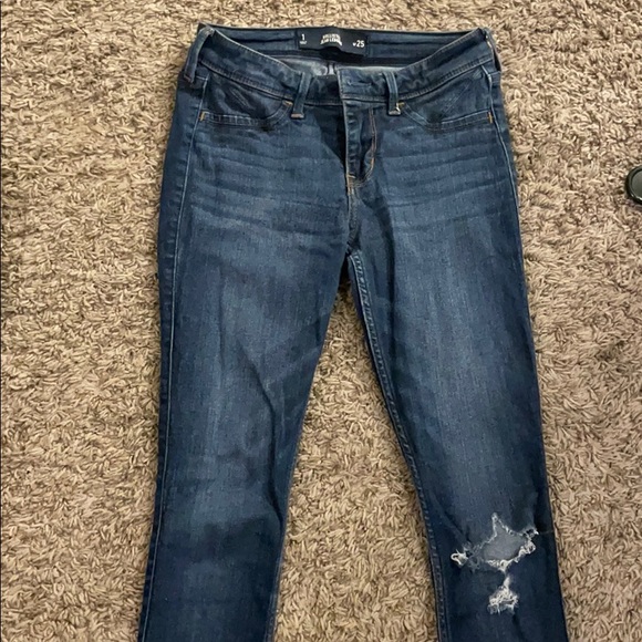 Hollister jeans - Picture 4 of 5